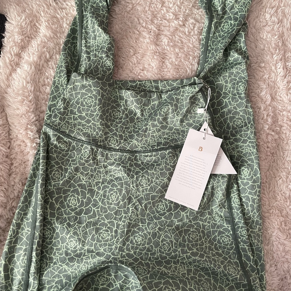 NWT Buffbunny Leggings